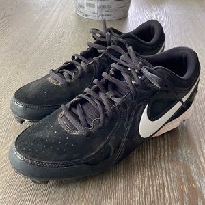 Nike football cleats mens size 9.5